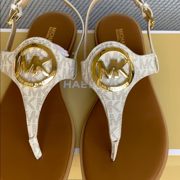 MICHAEL KORS AUBREY CHARM THONG MINI MO LOGO PVC - Picture 11 of 16